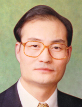 杨祥波荣誉会长 - 深圳市岁宝集团有限公司、岁宝百货控股（中国）有限公司