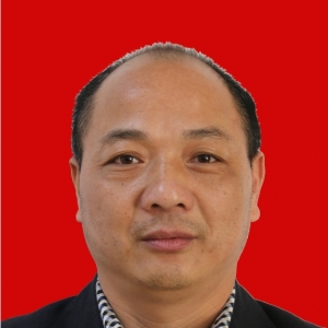 彭定展-深圳市龙岗区金崇兴五金机电商行