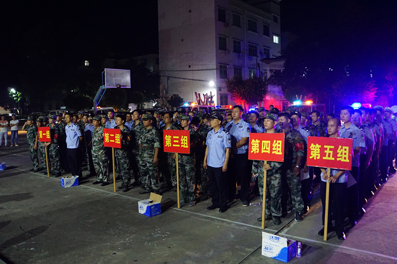 我县在螺溪镇开展禁毒夜间清理清查专项行动