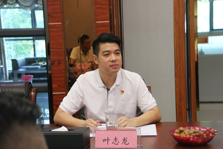 龙岗区工商联（总商会）一行到我会座谈交流